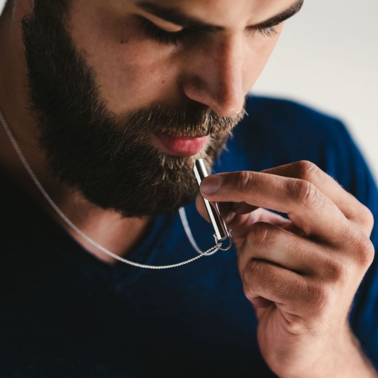 Anti-smoking necklace