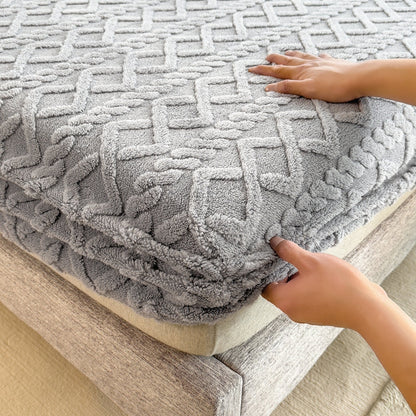 Velbed Embossed Velvet Jacquard Bed Cover Gray / Queen 152.4X203.2X30.5Cm (60X80X12 In) Home